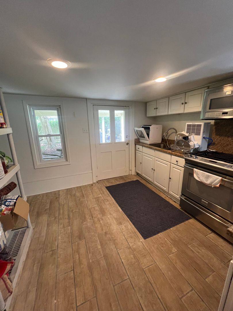 Townhouse for rent at 5827 Clara St, New Orleans, LA 70115