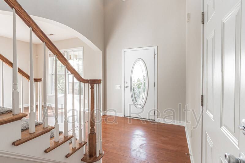 House for rent at 13843 Porter Creek Rd, Charlotte, NC 28262