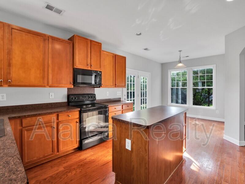 House for rent at 13843 Porter Creek Rd, Charlotte, NC 28262