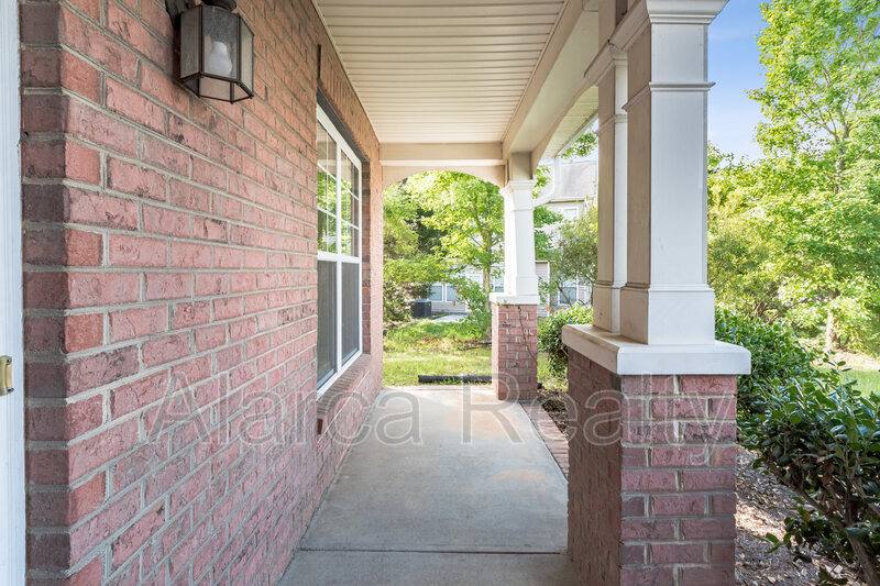 House for rent at 13843 Porter Creek Rd, Charlotte, NC 28262