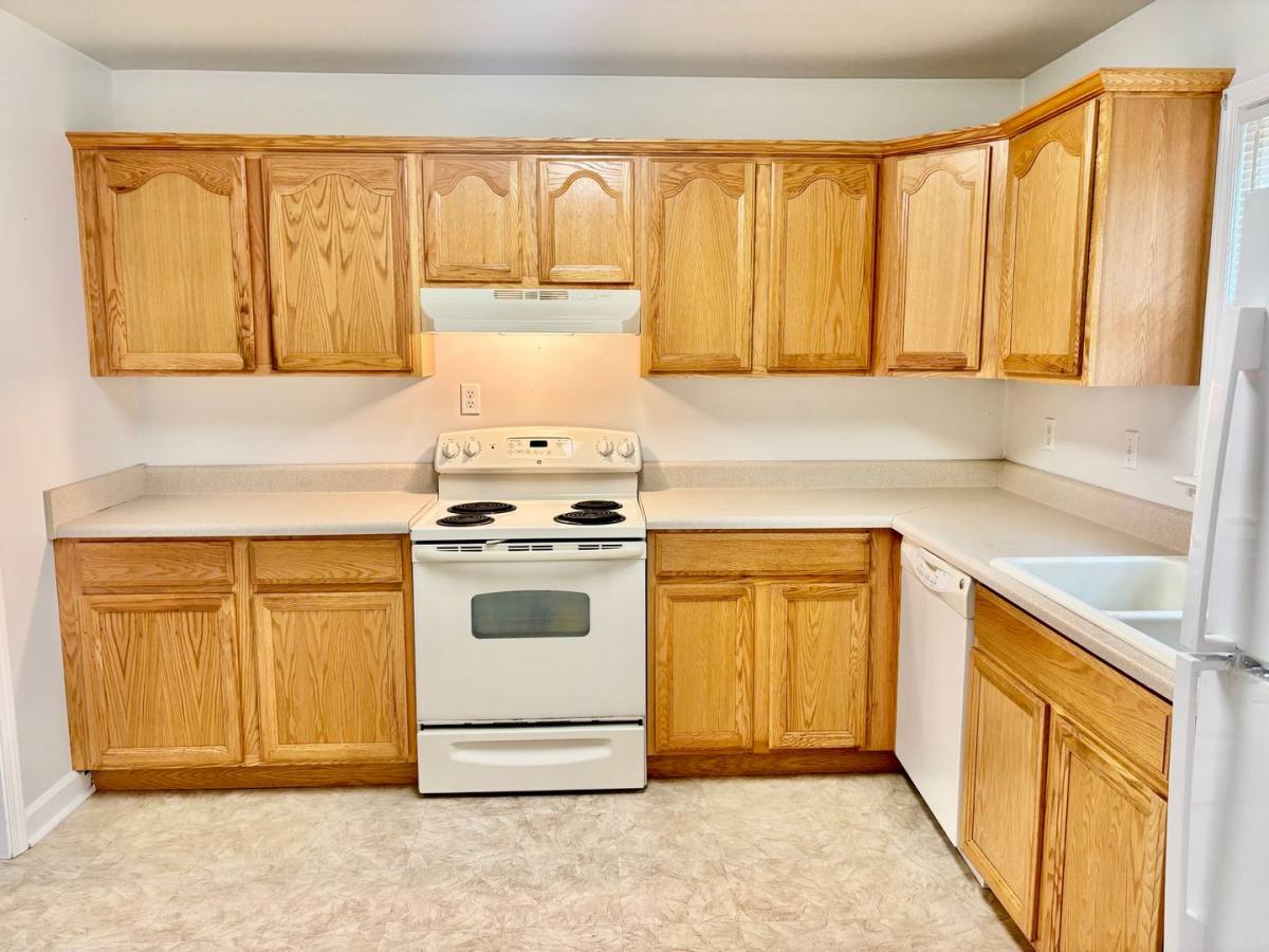 Townhouse for rent at 382 Deputy Lane, Newport News, VA 23608