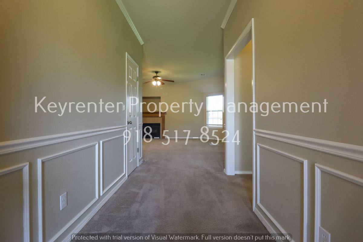House for rent at 11109 E 121st Place N, Collinsville, OK 74021