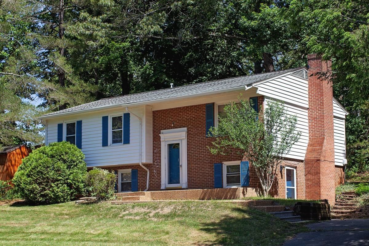House for rent at 205 St Ives Rd, Charlottesville, VA 22901