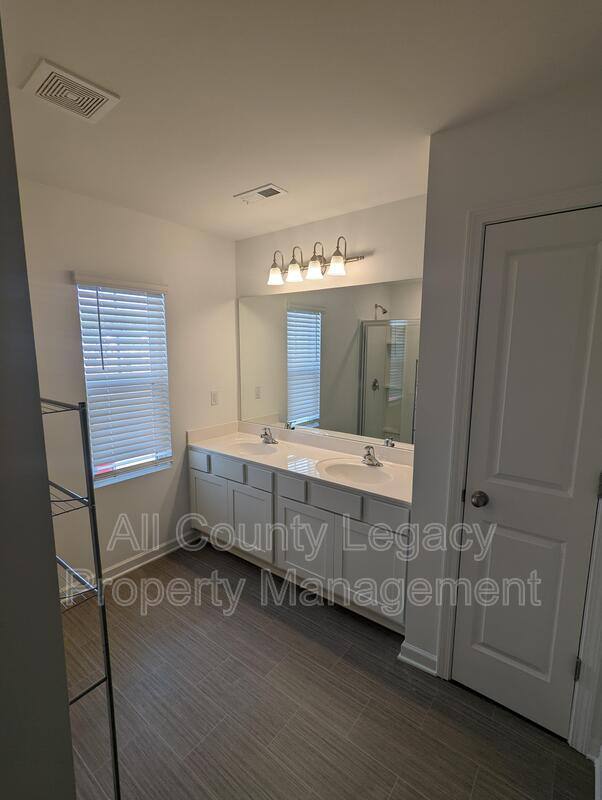 Townhouse for rent at 1100 Lossie Lane, Grayson, GA 30017