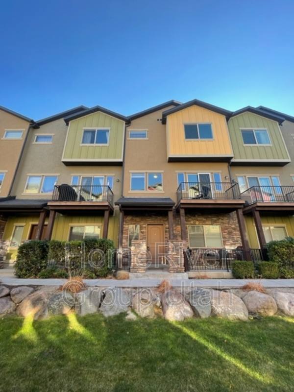 Townhouse for rent at 130 W Canley Vale Lane, Salt Lake City, UT 84115