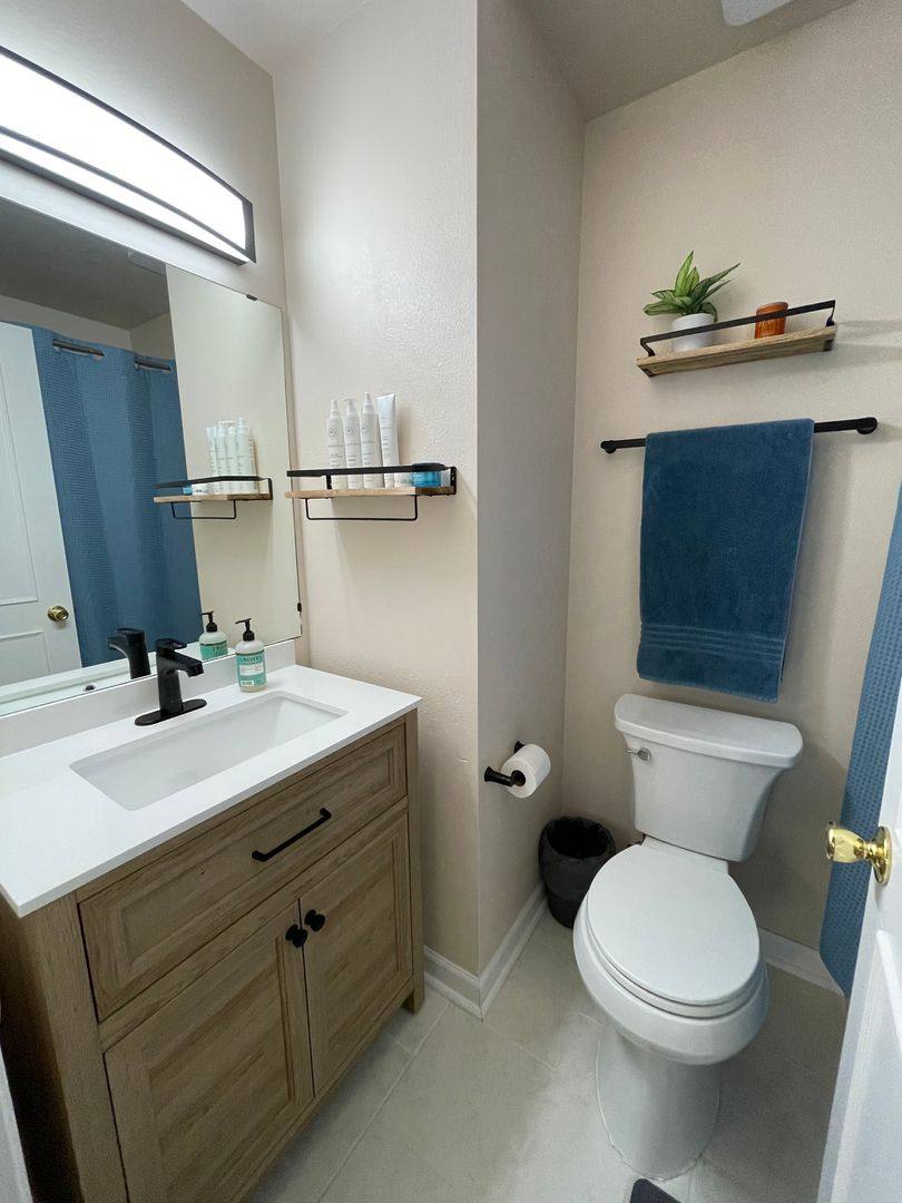 House for rent at 1043 NW Cordero Place, Oak Harbor, WA 98277