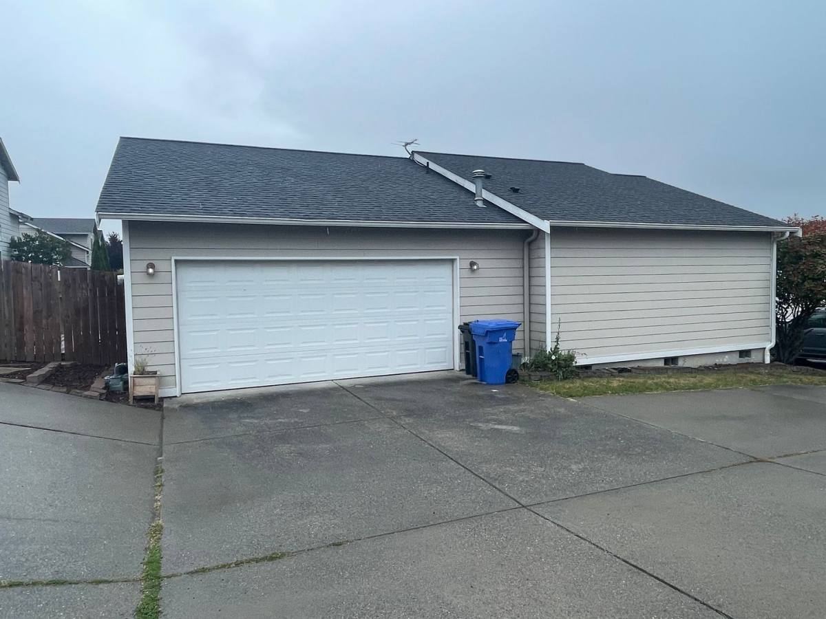 House for rent at 1043 NW Cordero Place, Oak Harbor, WA 98277