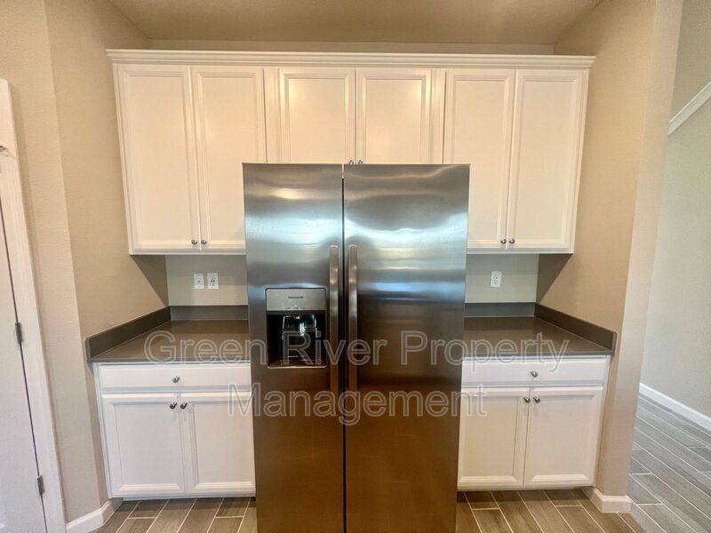Townhouse for rent at 375 Boracay Circle, Saint Johns, FL 32259