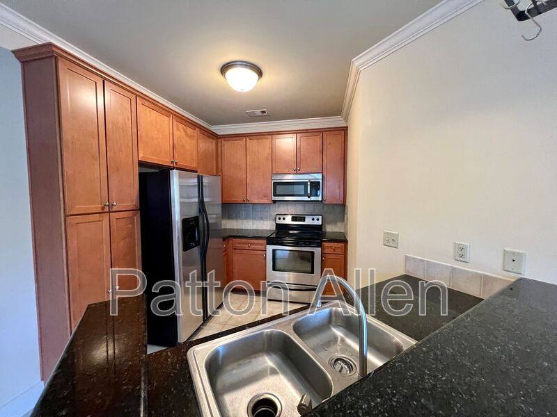 Apartment for rent at 9 Kenilworth Knoll #303, Asheville, NC 28805