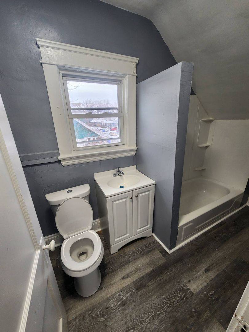 Apartment for rent at 1140 E 144 St, Cleveland, OH 44110