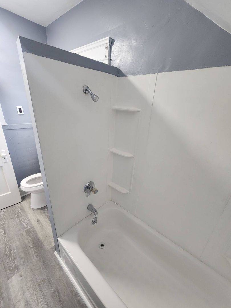 Apartment for rent at 1140 E 144 St, Cleveland, OH 44110