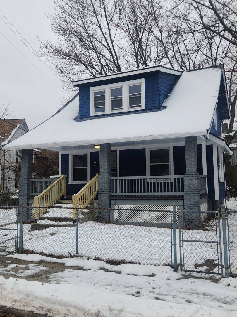 Apartment for rent at 1140 E 144 St, Cleveland, OH 44110