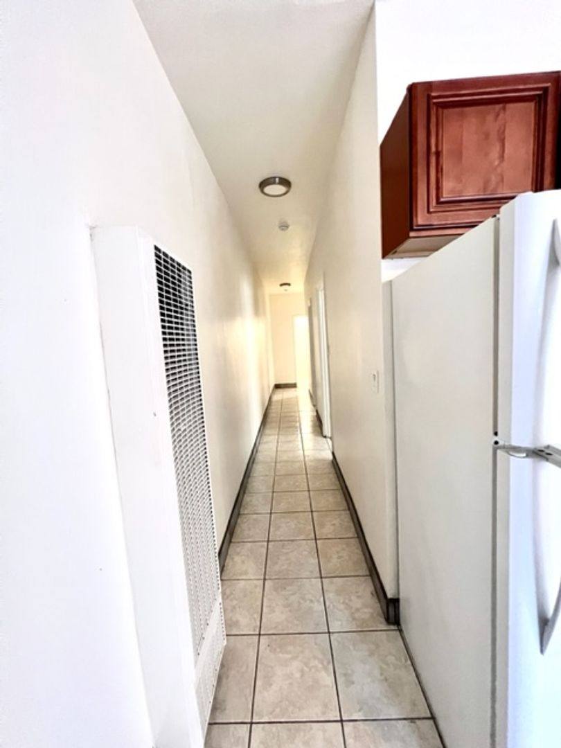 Apartment for rent at 1252 E 25th St, Los Angeles, CA 90011