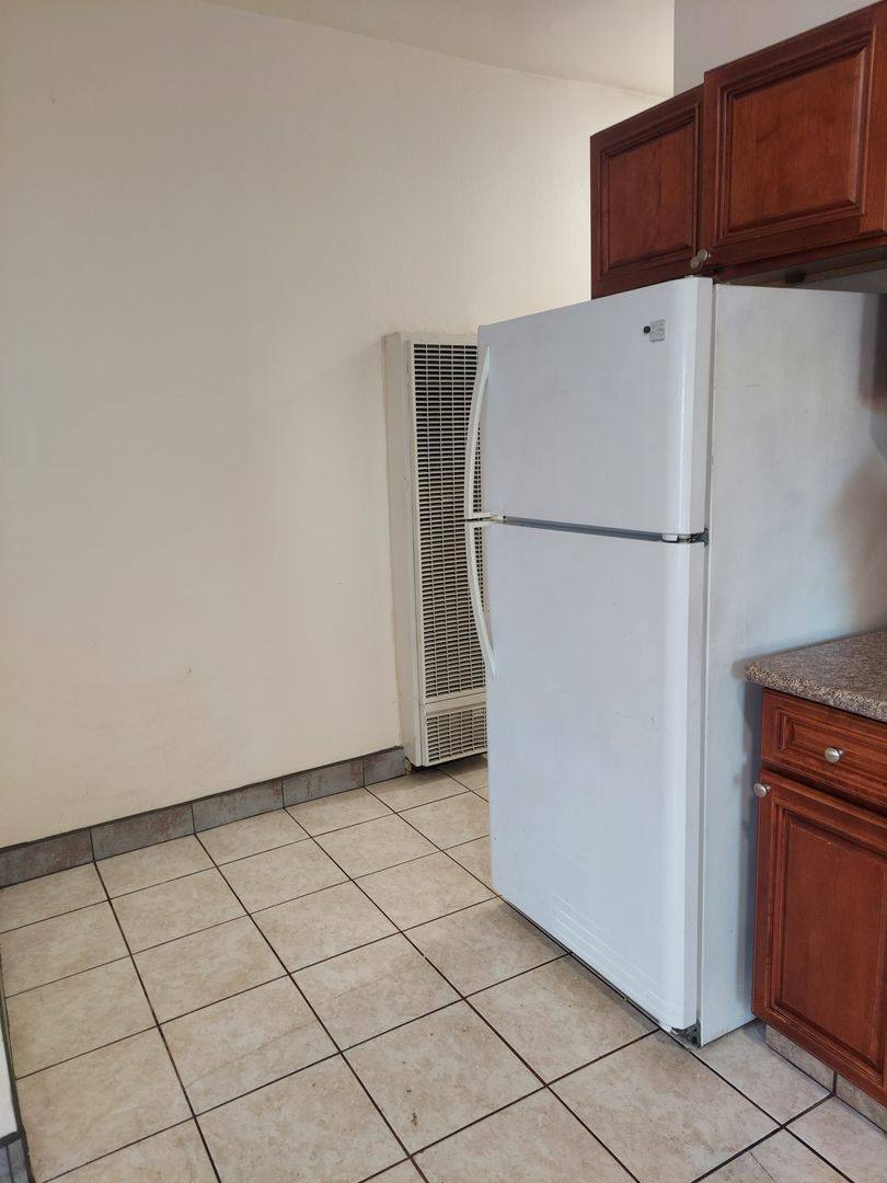Apartment for rent at 1252 E 25th St, Los Angeles, CA 90011