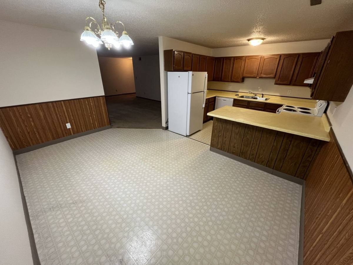 Apartment for rent at 825 Partridge St #113, Duluth, MN 55811