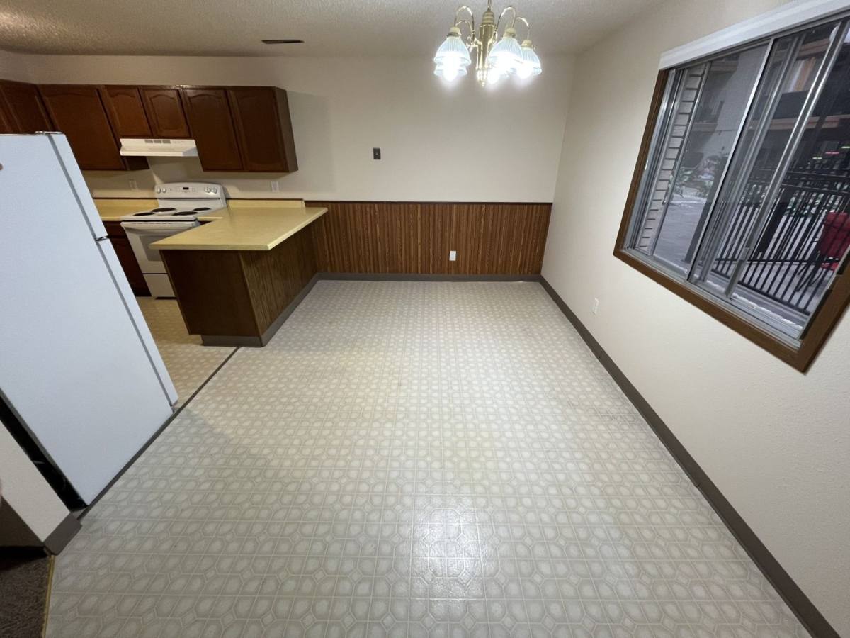 Apartment for rent at 825 Partridge St #113, Duluth, MN 55811