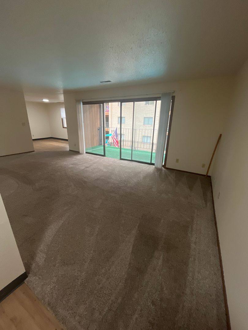 Apartment for rent at 825 Partridge St #205, Duluth, MN 55811