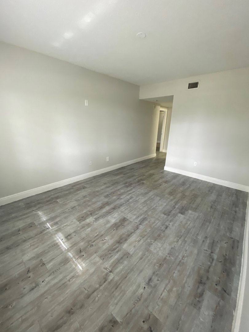 Apartment for rent at 8703 W Sample Rd, Coral Springs, FL 33065