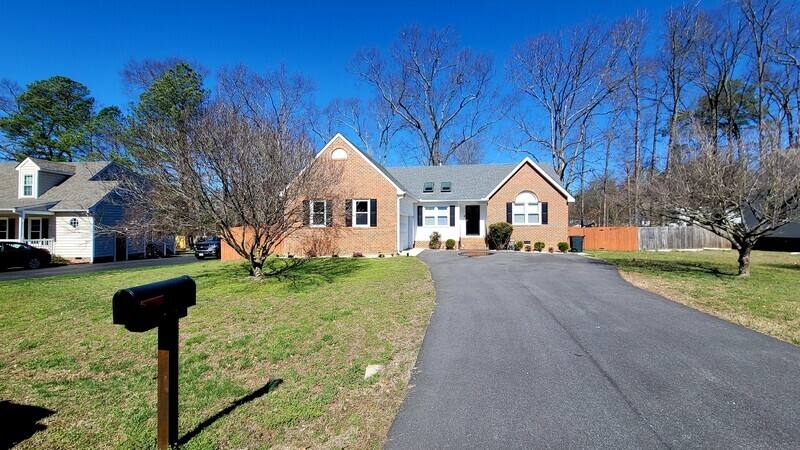 House for rent at 4100 Kings Gate Rd, Chester, VA 23831