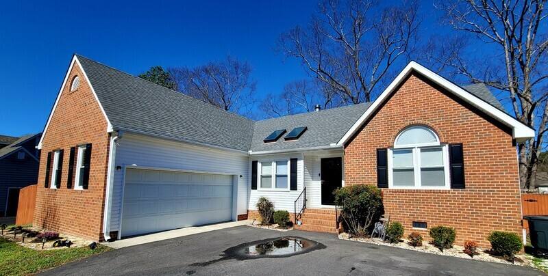 House for rent at 4100 Kings Gate Rd, Chester, VA 23831