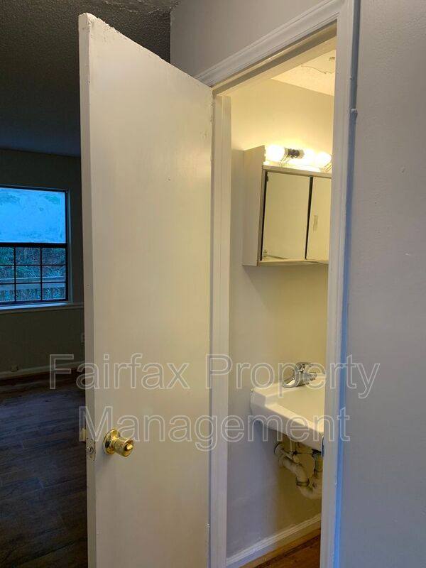 Apartment for rent at 1427 Cherrycrest Dr, Durham, NC 27704