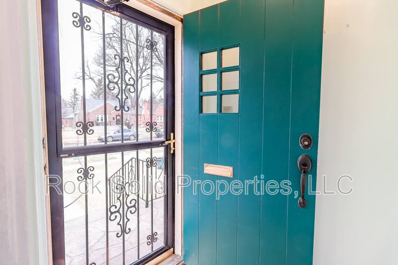 House for rent at 219 W 4th Ave, Cheyenne, WY 82001