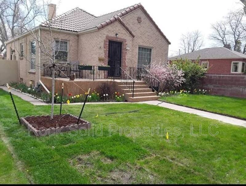 House for rent at 219 W 4th Ave, Cheyenne, WY 82001