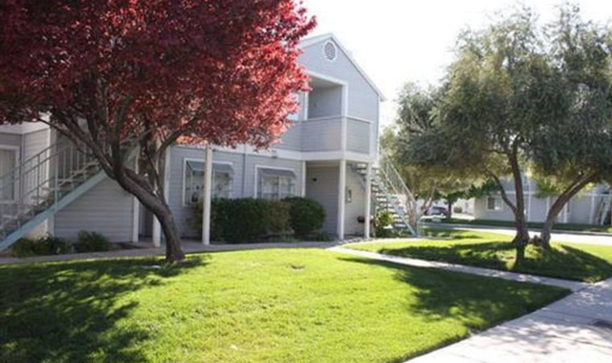 Apartment for rent at 1858 Dwarf Star Dr, Las Vegas, NV 89115
