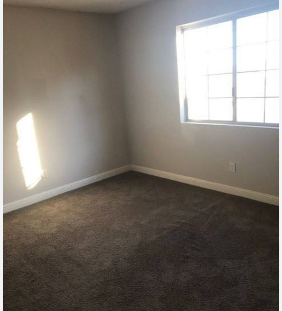 Apartment for rent at 1858 Dwarf Star Dr, Las Vegas, NV 89115