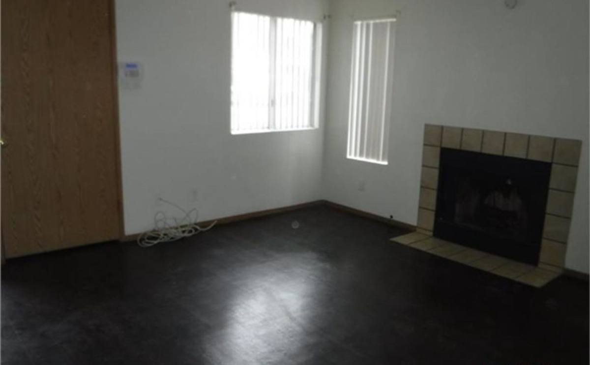 Apartment for rent at 1858 Dwarf Star Dr, Las Vegas, NV 89115