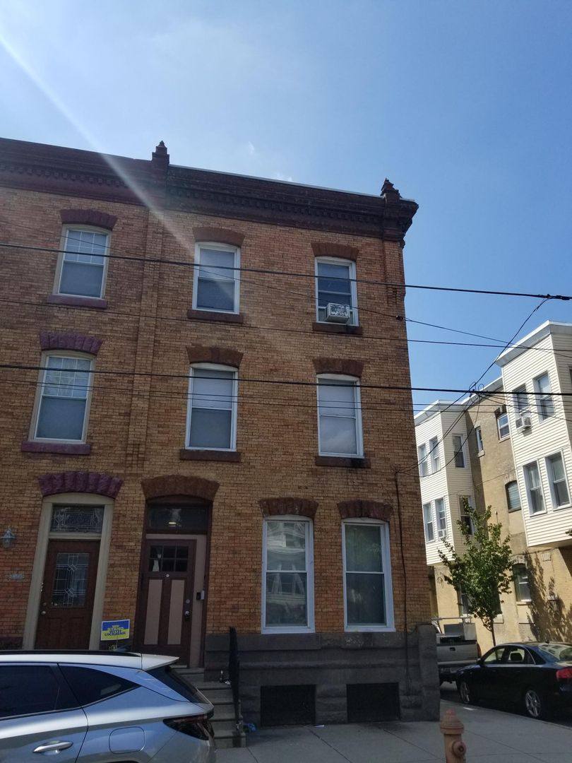 Apartment for rent at 856 N 22nd St, Philadelphia, PA 19130