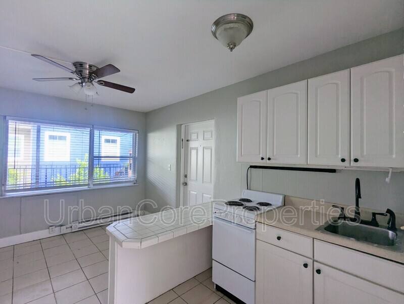 Apartment for rent at 1023 Locust St NE #18, Saint Petersburg, FL 33701