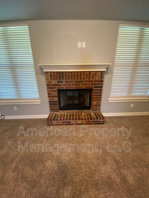 House for rent at 5312 Charleston Dr, Bartlesville, OK 74006