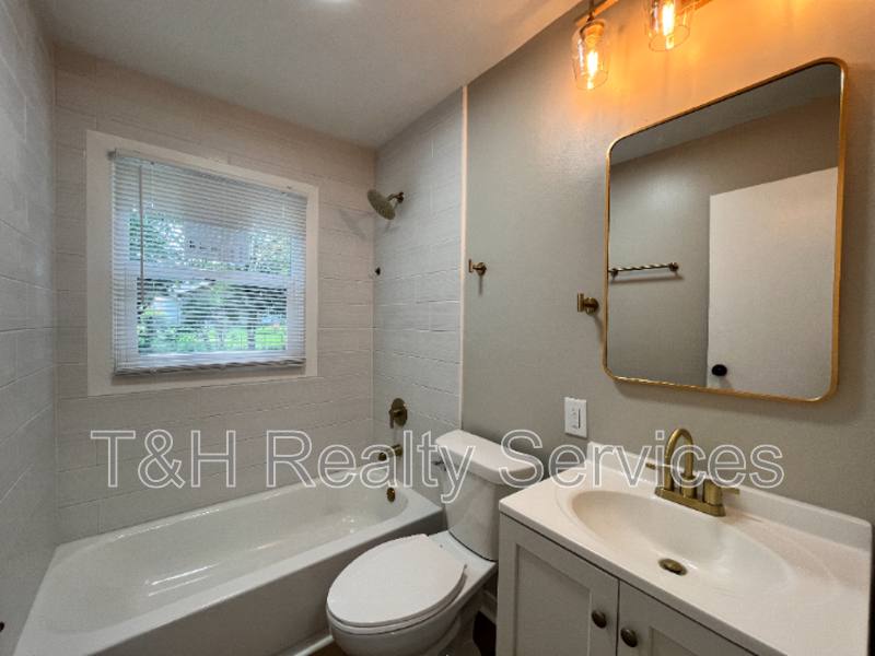 House for rent at 7845 Bonita Court, Indianapolis, IN 46219