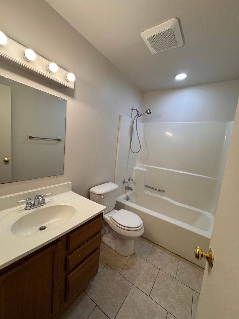 Apartment for rent at 117-D Pennie Layne, Bridgewater, VA 22812