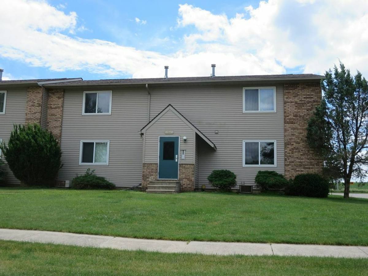 Apartment for rent at 4932 Dubois Dr, Waterloo, IA 50701