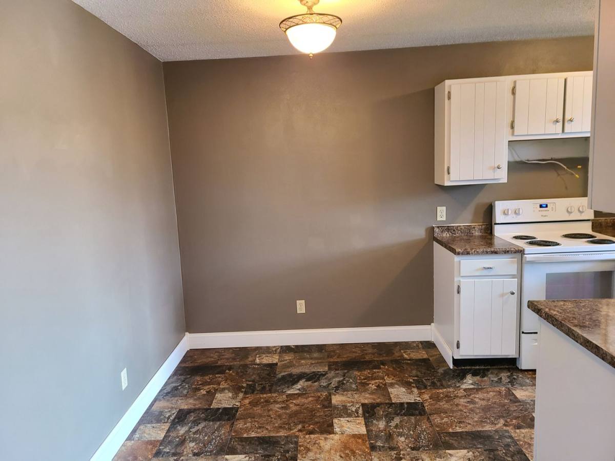 Apartment for rent at 4932 Dubois Dr, Waterloo, IA 50701