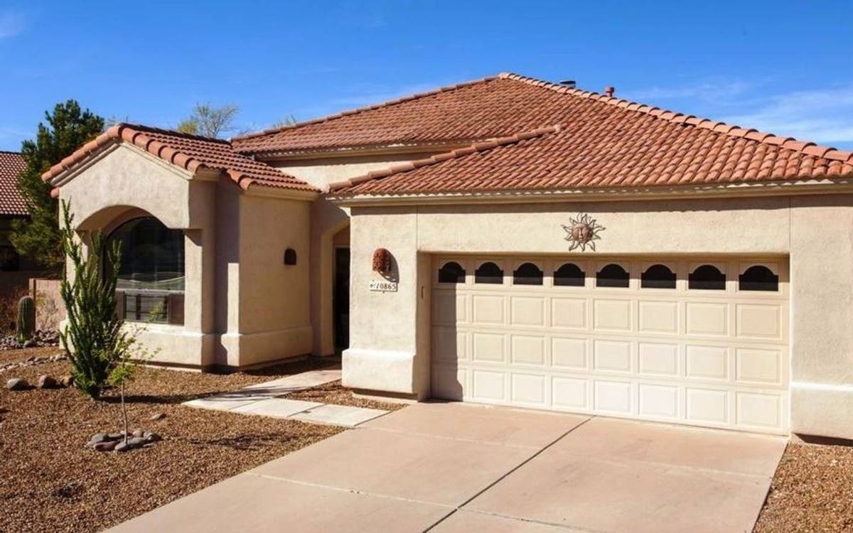 House for rent at 10865 E Walking Stick Dr, Tucson, AZ 85748