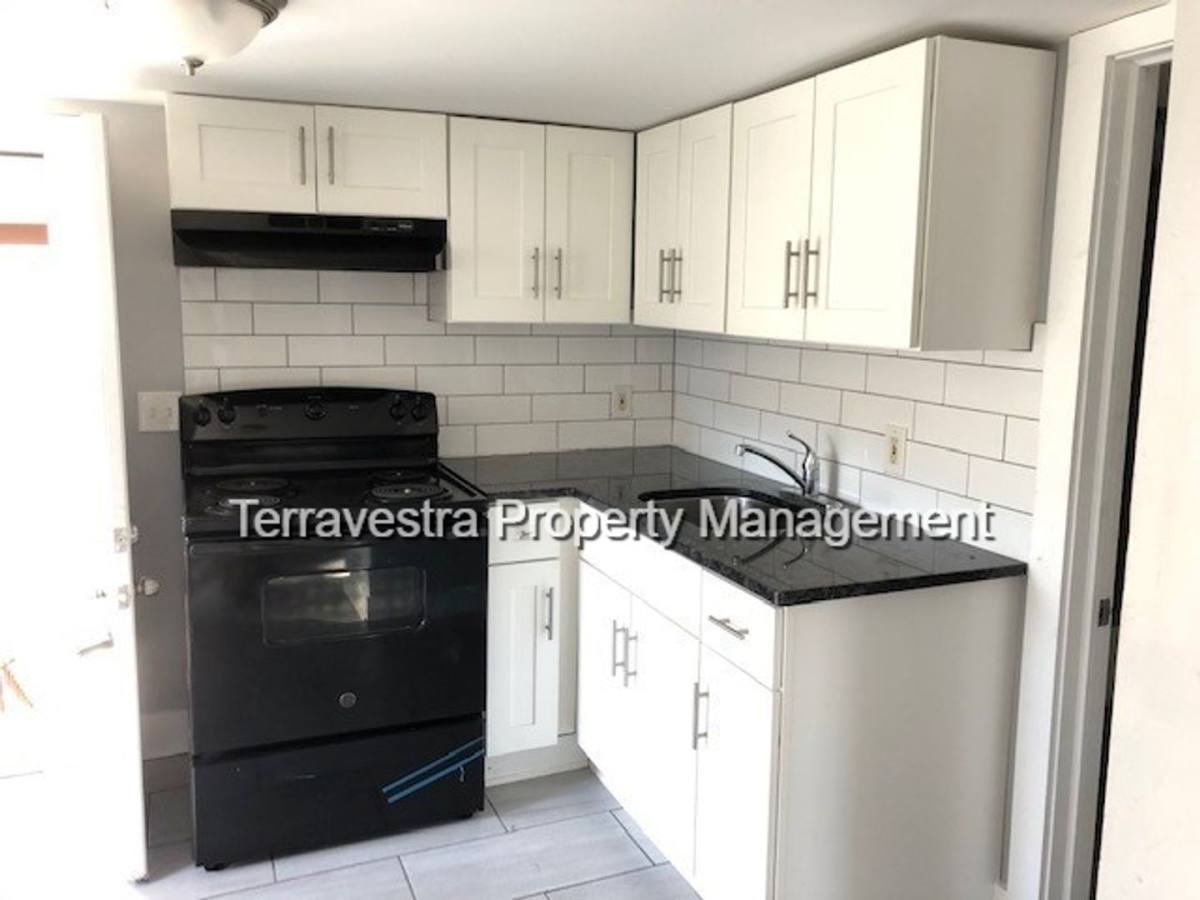 Apartment for rent at 208-210 E Oak St, Millville, NJ 08332