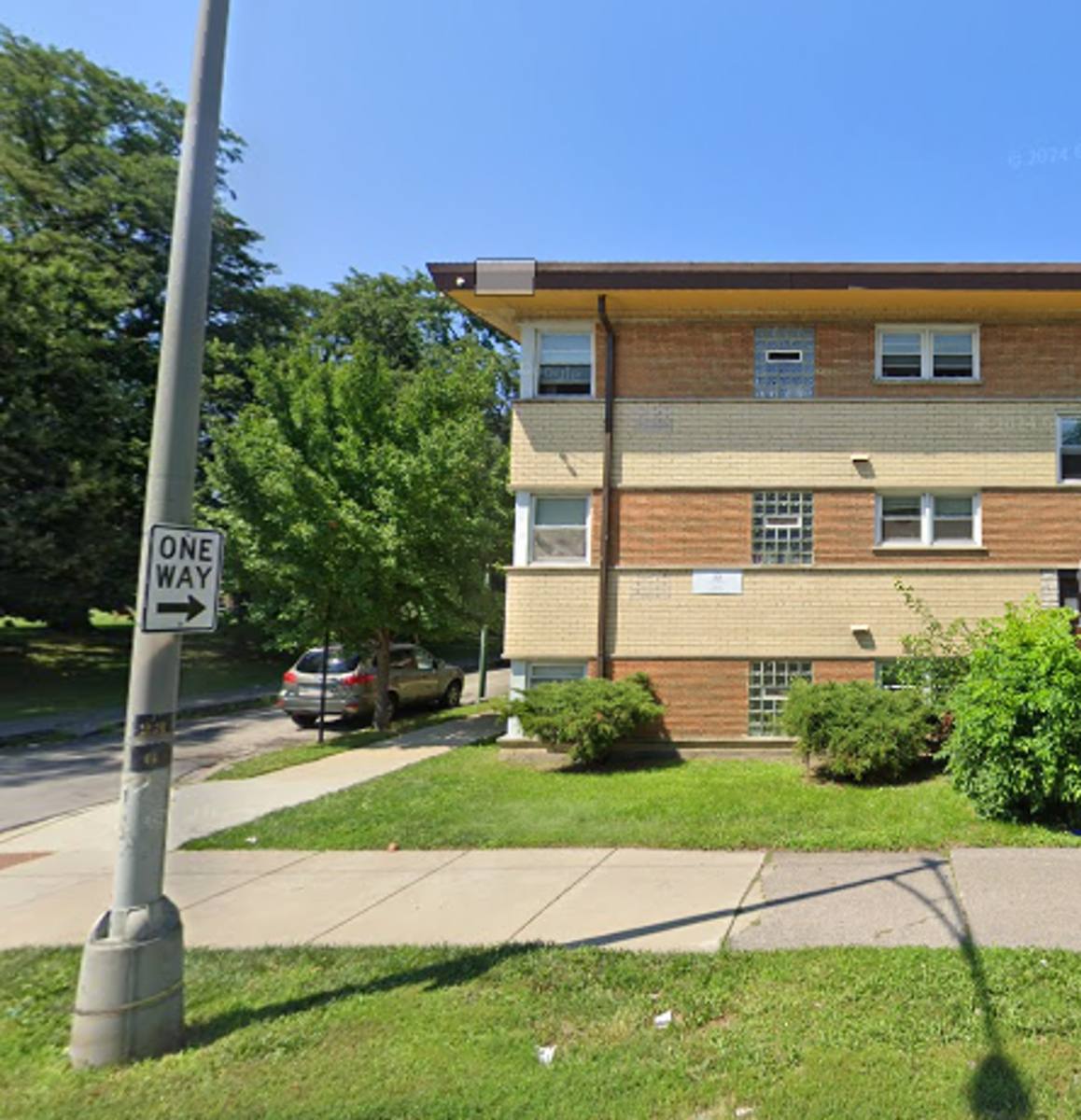 Apartment for rent at 2320 W Garfield Blvd, Chicago, IL 60609