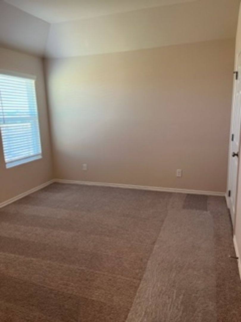 House for rent at 2925 NW 195th St, Edmond, OK 73012