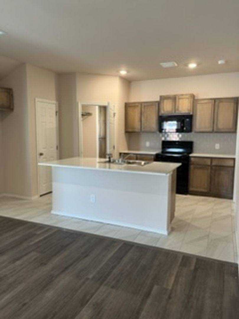 House for rent at 2925 NW 195th St, Edmond, OK 73012
