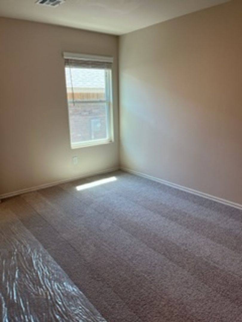 House for rent at 2925 NW 195th St, Edmond, OK 73012
