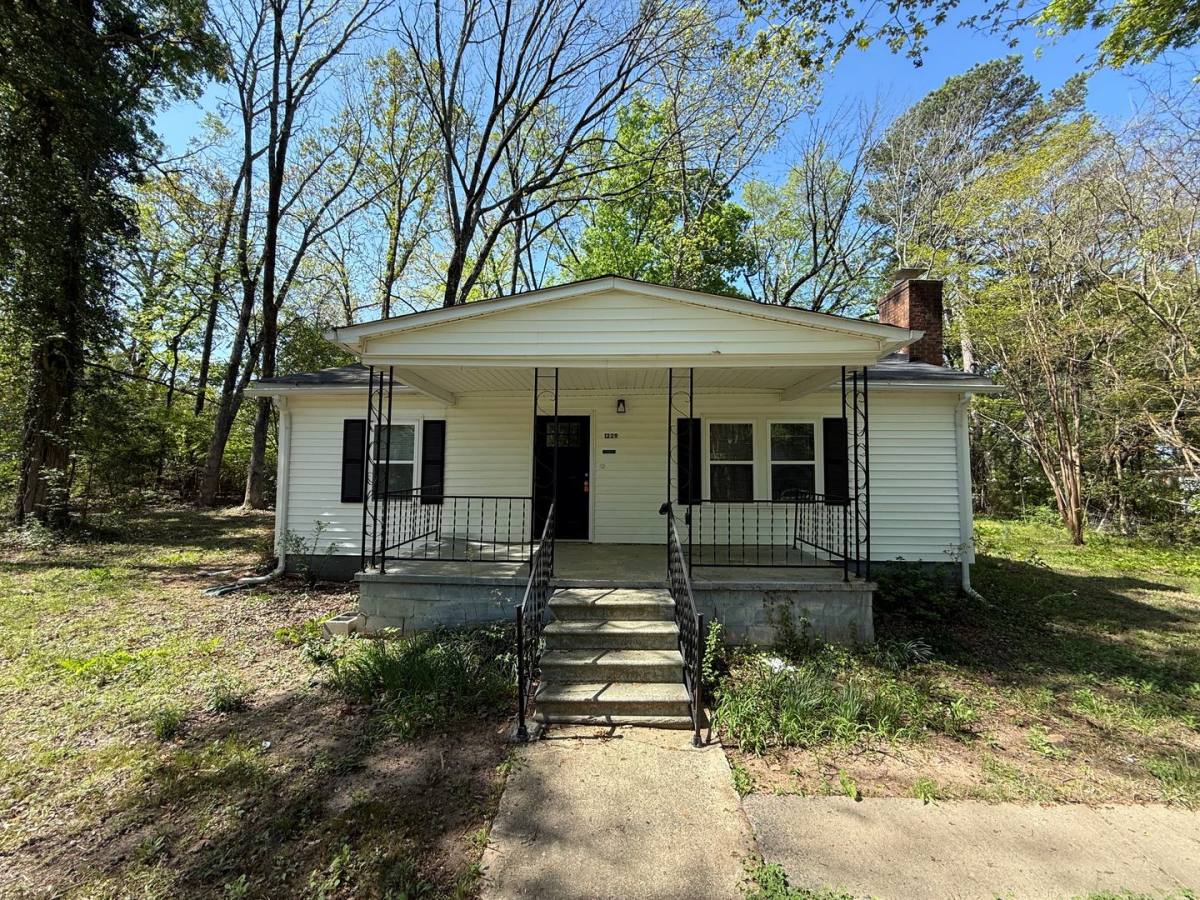 House for rent at 1229 Jenkins Rd, Rock Hill, SC 29732