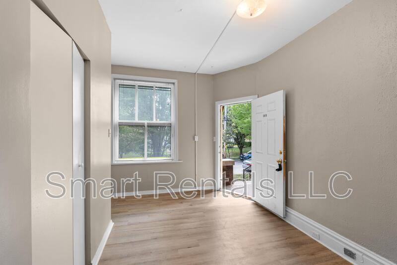 Apartment for rent at 3619 Commonwealth Ave #1F, Saint Louis, MO 63143