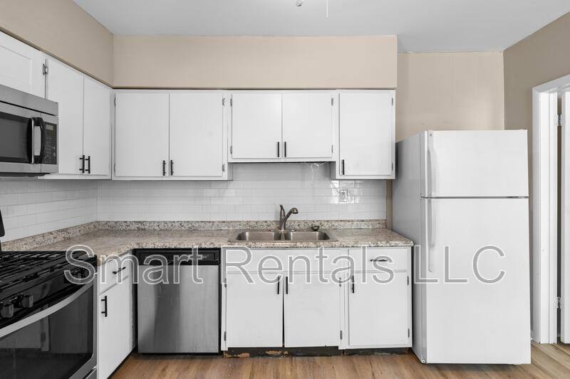 Apartment for rent at 3619 Commonwealth Ave #1F, Saint Louis, MO 63143