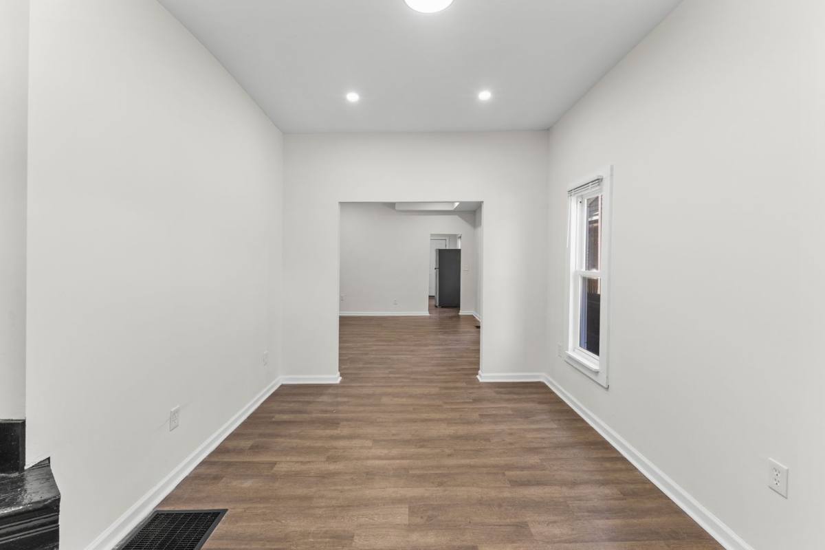 Apartment for rent at 1339-1341 Mooberry St, Columbus, OH 43205
