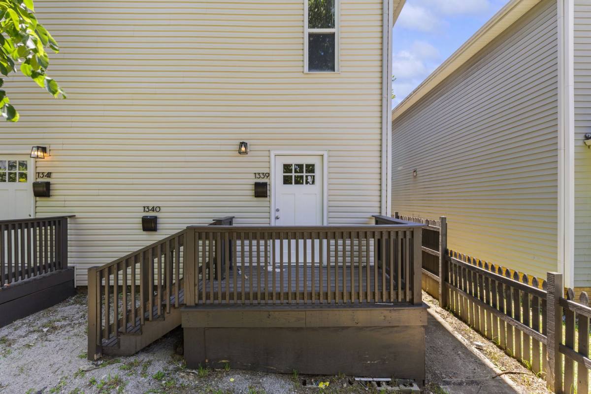 Apartment for rent at 1339-1341 Mooberry St, Columbus, OH 43205