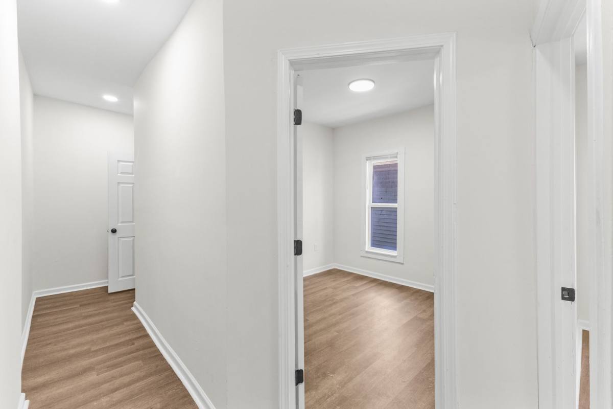 Apartment for rent at 1339-1341 Mooberry St, Columbus, OH 43205