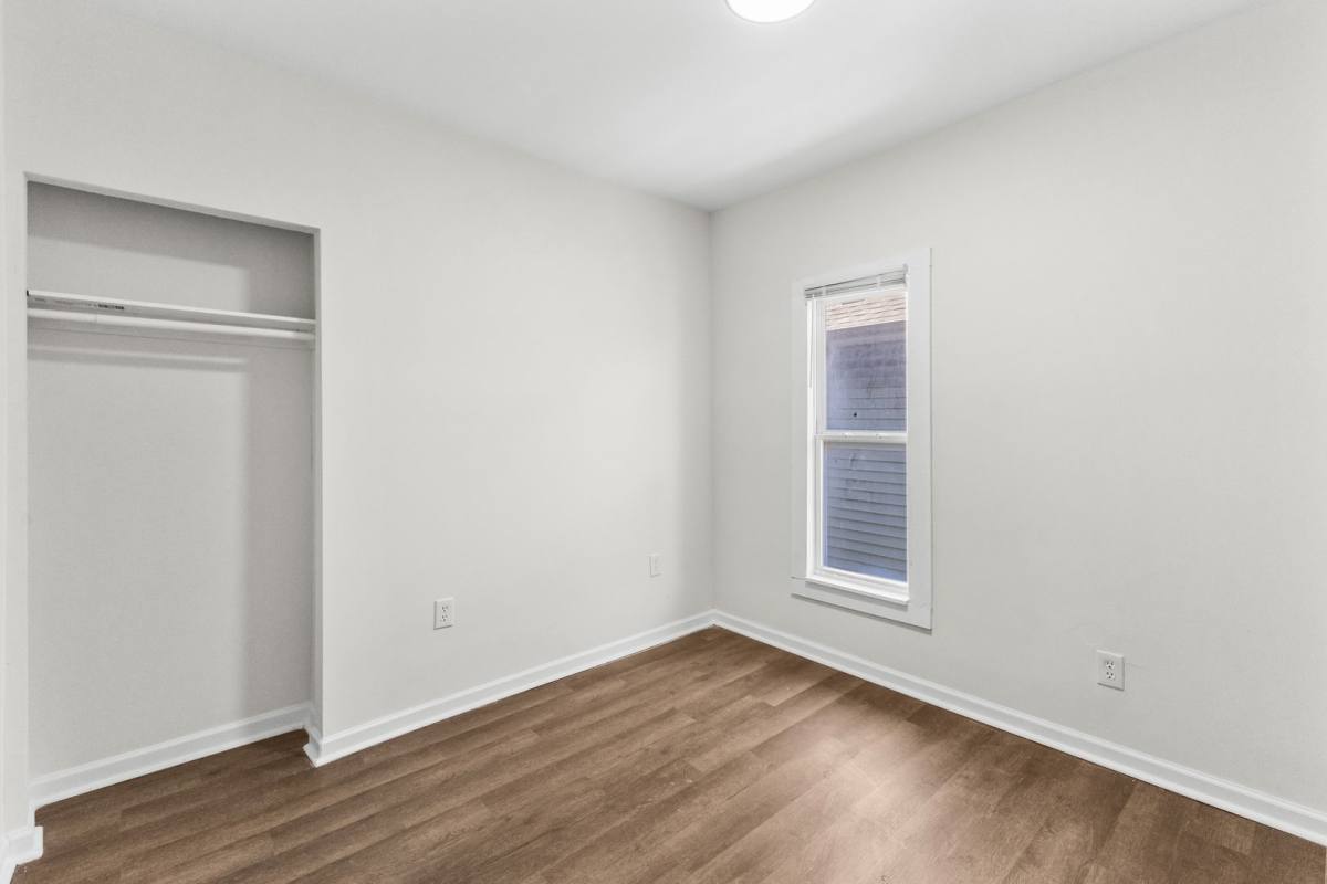 Apartment for rent at 1339-1341 Mooberry St, Columbus, OH 43205